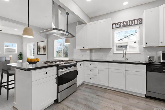 715 Avant, San Antonio, TX 78210