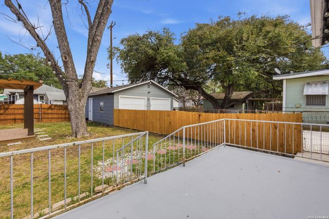 715 Avant, San Antonio, TX 78210