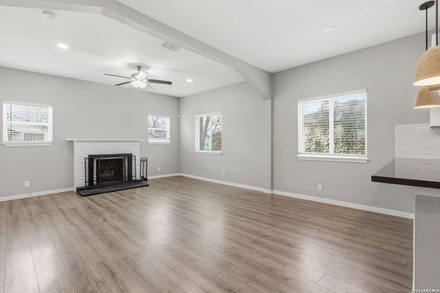 715 Avant, San Antonio, TX 78210