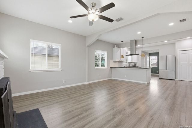 715 Avant, San Antonio, TX 78210