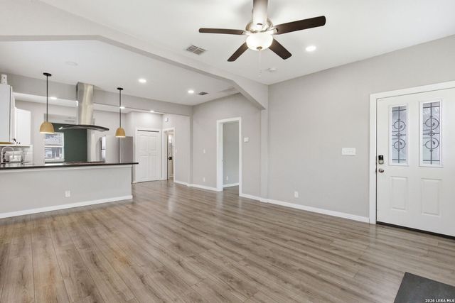 715 Avant, San Antonio, TX 78210