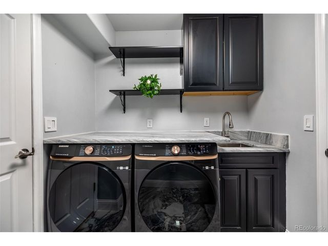 752 Brookside Dr, Longmont, CO 80504