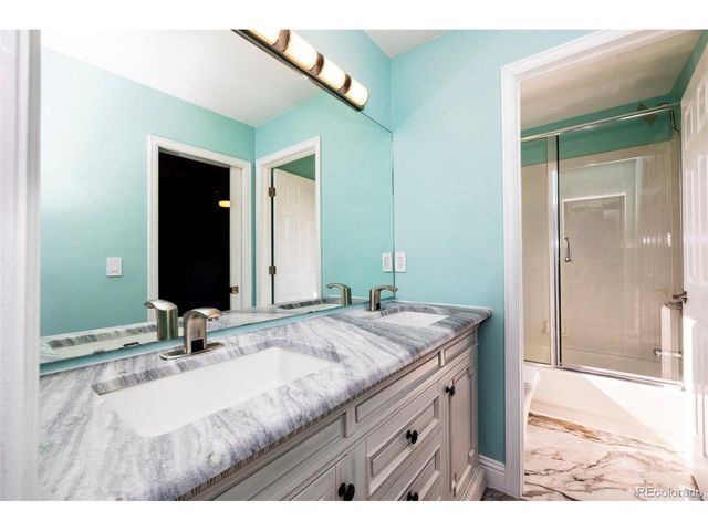 752 Brookside Dr, Longmont, CO 80504