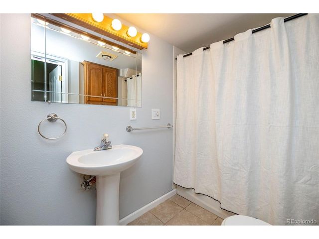 752 Brookside Dr, Longmont, CO 80504