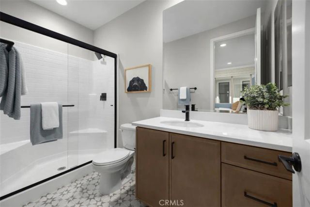 316 Pluto, Irvine, CA 92618