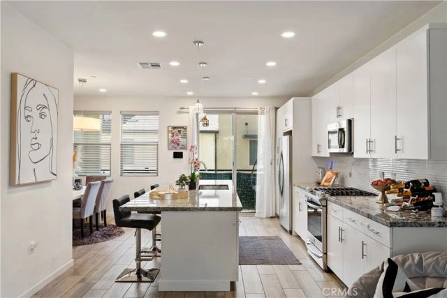 19547 Cardigan, Northridge, CA 91324