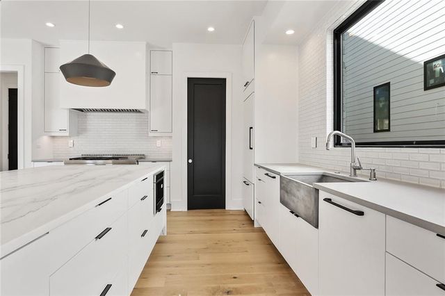 2985 Lookout Place NE, Atlanta, GA 30305