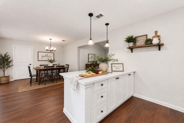 631 Humbird, Cleveland, TX 77328