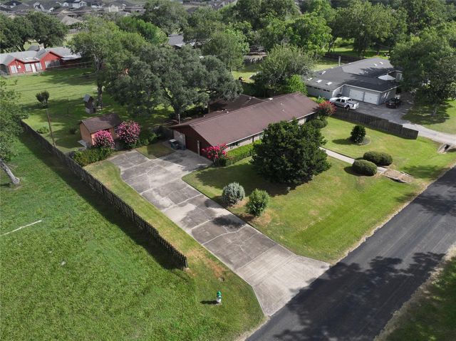 604 Berwick, Victoria, TX 77904