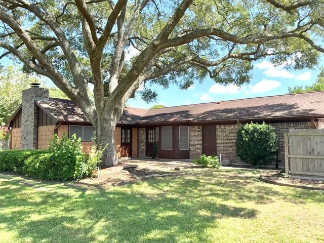 604 Berwick, Victoria, TX 77904