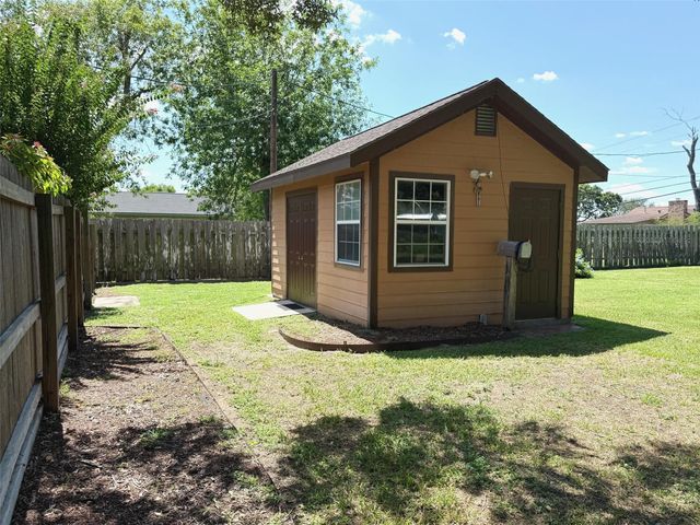 604 Berwick, Victoria, TX 77904