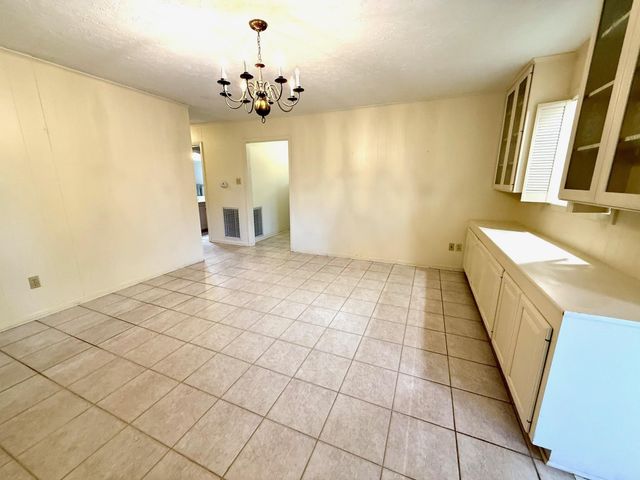 604 Berwick, Victoria, TX 77904