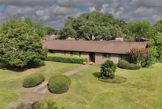 604 Berwick, Victoria, TX 77904