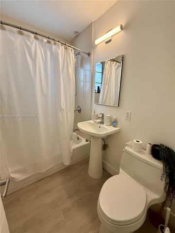 760 Lenox Ave 1, Miami Beach, FL 33139