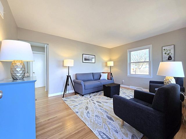 3703 S 21st STREET, Milwaukee, WI 53221