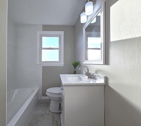 3703 S 21st STREET, Milwaukee, WI 53221