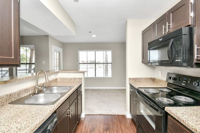 1201 Enterprise Avenue 640, League City, TX 77573