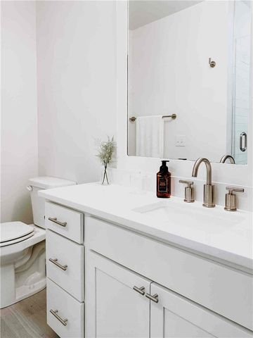 306 SE G Street, Bentonville, AR 72712