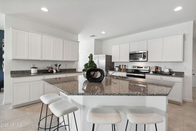 1561 E CURRIER Drive E, Casa Grande, AZ 85122