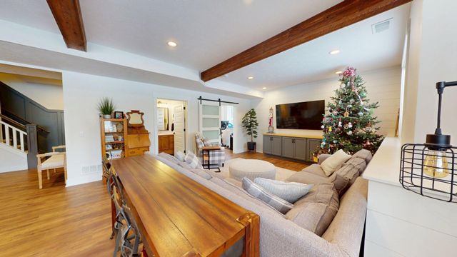 5517 Stanton Woods Drive, Blendon Twp, MI 49426