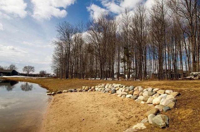 5517 Stanton Woods Drive, Blendon Twp, MI 49426