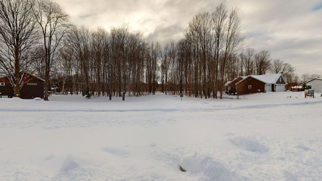 5517 Stanton Woods Drive, Blendon Twp, MI 49426