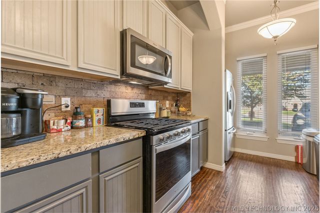 11519 S Nandina Avenue, Jenks, OK 74037
