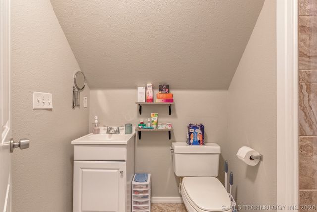 11519 S Nandina Avenue, Jenks, OK 74037