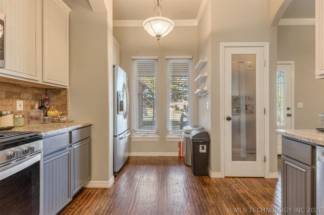 11519 S Nandina Avenue, Jenks, OK 74037
