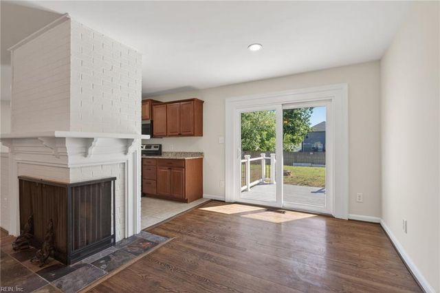131 Nicewood DR, Newport News, VA 23602