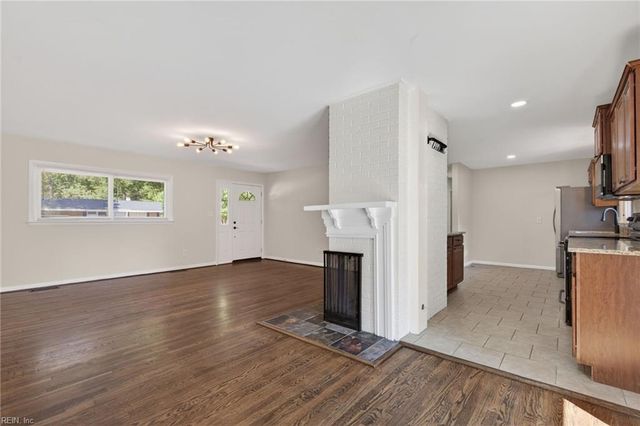 131 Nicewood DR, Newport News, VA 23602