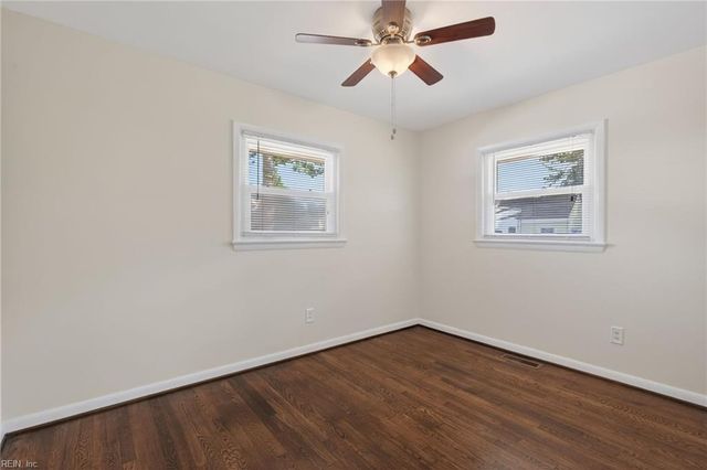 131 Nicewood DR, Newport News, VA 23602