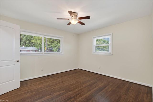 131 Nicewood DR, Newport News, VA 23602