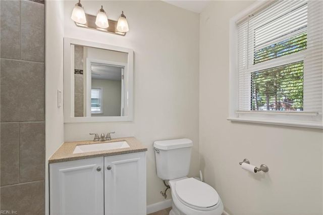 131 Nicewood DR, Newport News, VA 23602