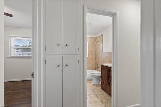 131 Nicewood DR, Newport News, VA 23602