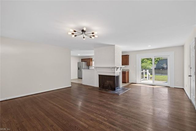 131 Nicewood DR, Newport News, VA 23602