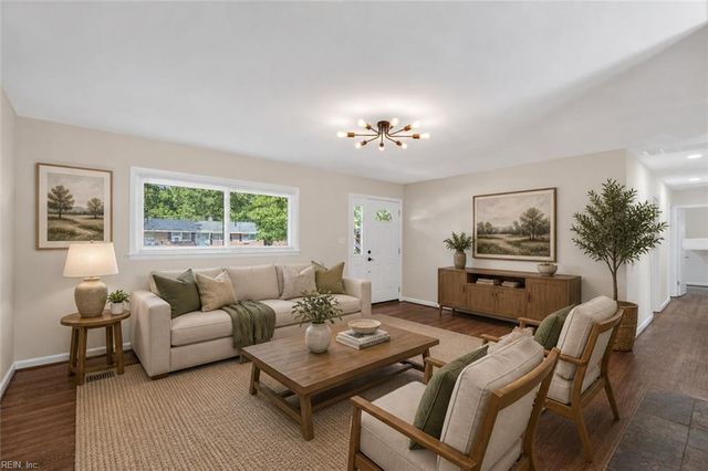 131 Nicewood DR, Newport News, VA 23602