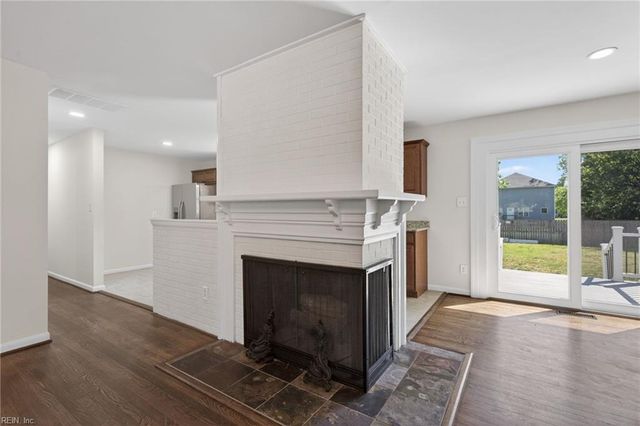 131 Nicewood DR, Newport News, VA 23602