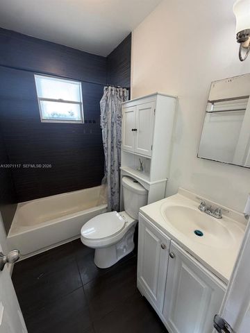 127 NW 47th Terrace 4, Miami, FL 33127
