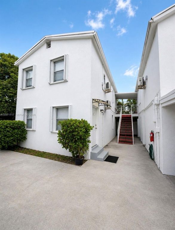 127 NW 47th Terrace 4, Miami, FL 33127