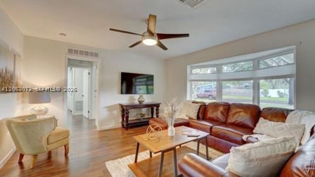 112 NE 10th Ave 0, Pompano Beach, FL 33060