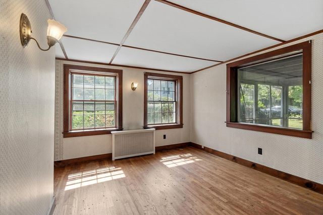 185 Main St, Chelmsford, MA 01863