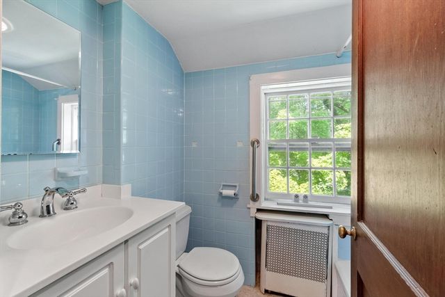 185 Main St, Chelmsford, MA 01863
