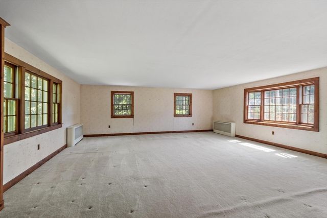 185 Main St, Chelmsford, MA 01863