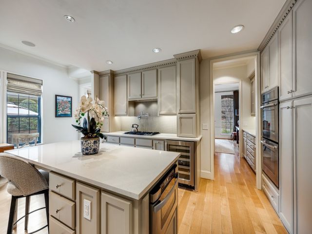 5 Duncannon Court, Dallas, TX 75225