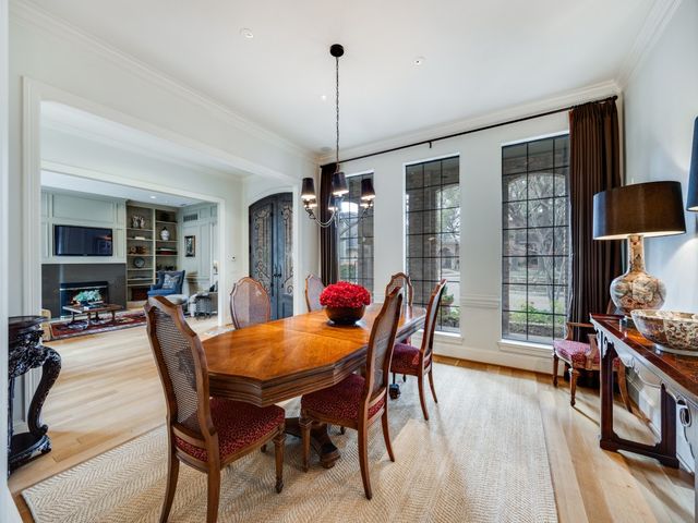 5 Duncannon Court, Dallas, TX 75225