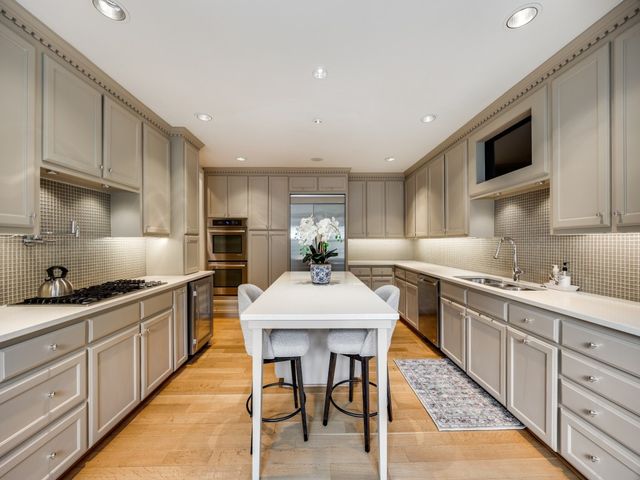 5 Duncannon Court, Dallas, TX 75225