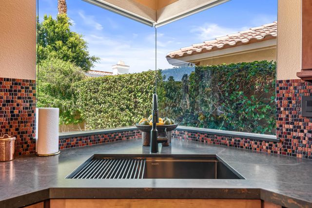 77696 Westbrook Court, Palm Desert, CA 92211