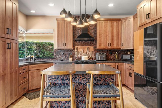 77696 Westbrook Court, Palm Desert, CA 92211