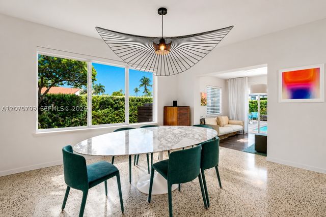 1885 Daytonia Rd, Miami Beach, FL 33141
